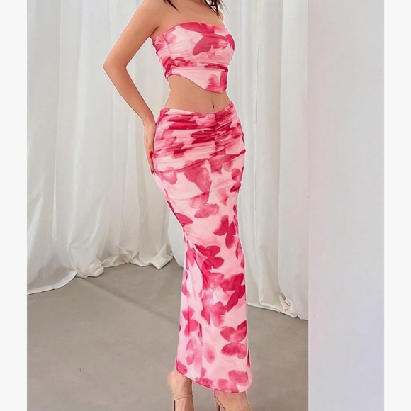 Pink Floral Women's Skirt set top and skirt summer vibes - Picture 1 of 2